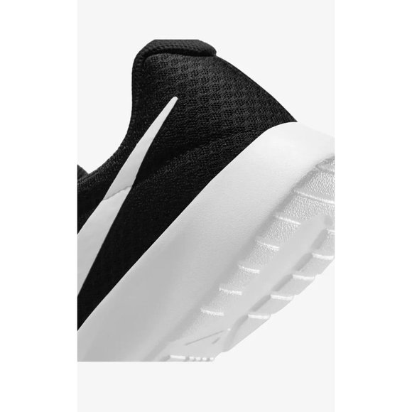 Nike Tanjun Men's Running Athletic Sneaker Shoe Limited Edition Black DJ6258-003 - Picture 6 of 12